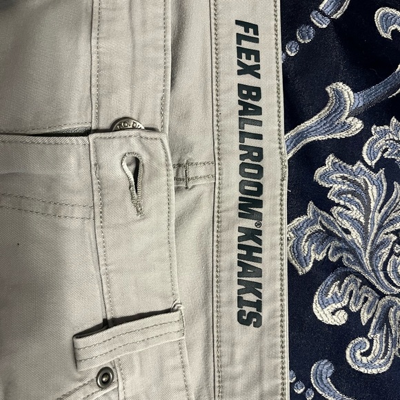 Duluth Trading Co Ballroom Khaki shorts - Picture 7 of 7